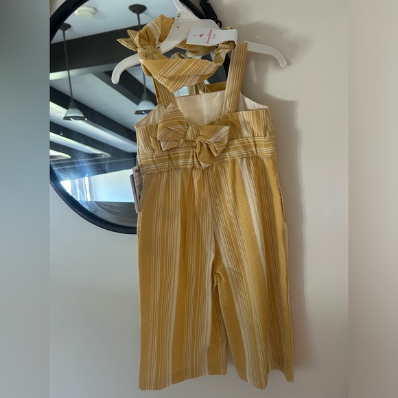 Baby girl Jumpsuit - Picture 2 of 2